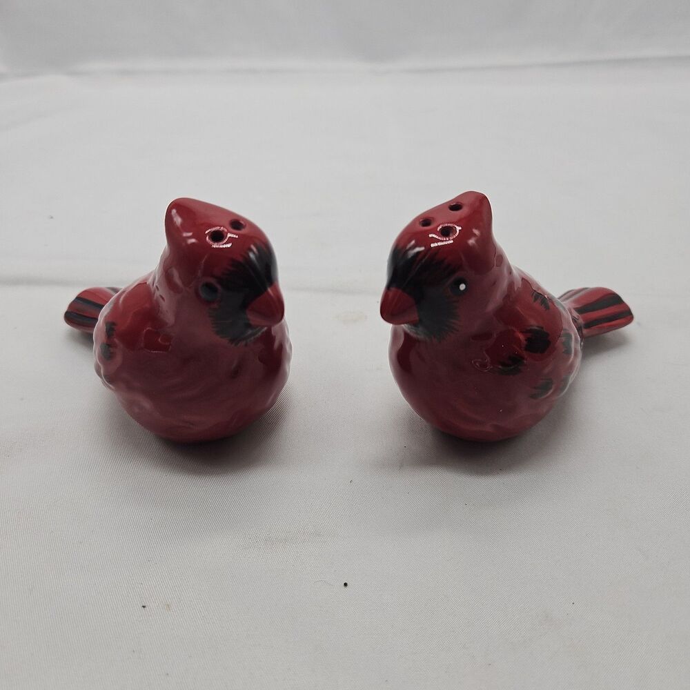 Red Cardinal Bird Salt & Pepper Shakers Set (2) Porcelain Ceramic Figurines